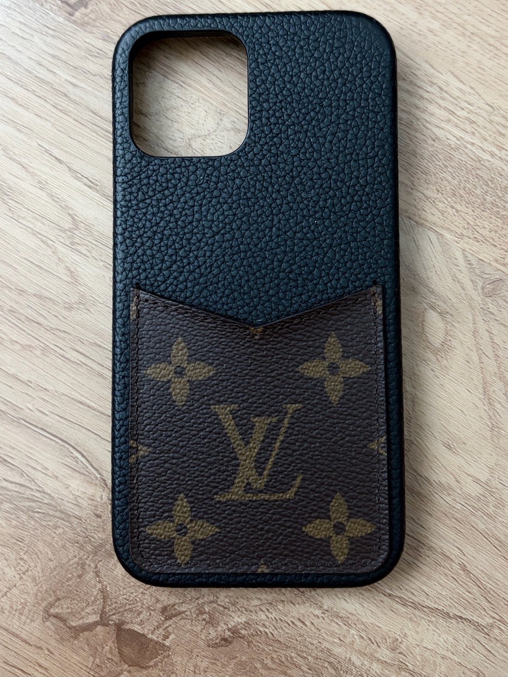 iphone 12/pro Louis Vuitton Black Leather Case with Monogram Brown Pocket